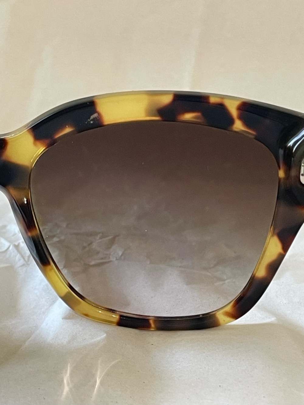 Coach Signature Spray Sunglasses Tokyo Tortoise/Yellow EUC $185 Retail - Picture 15 of 17